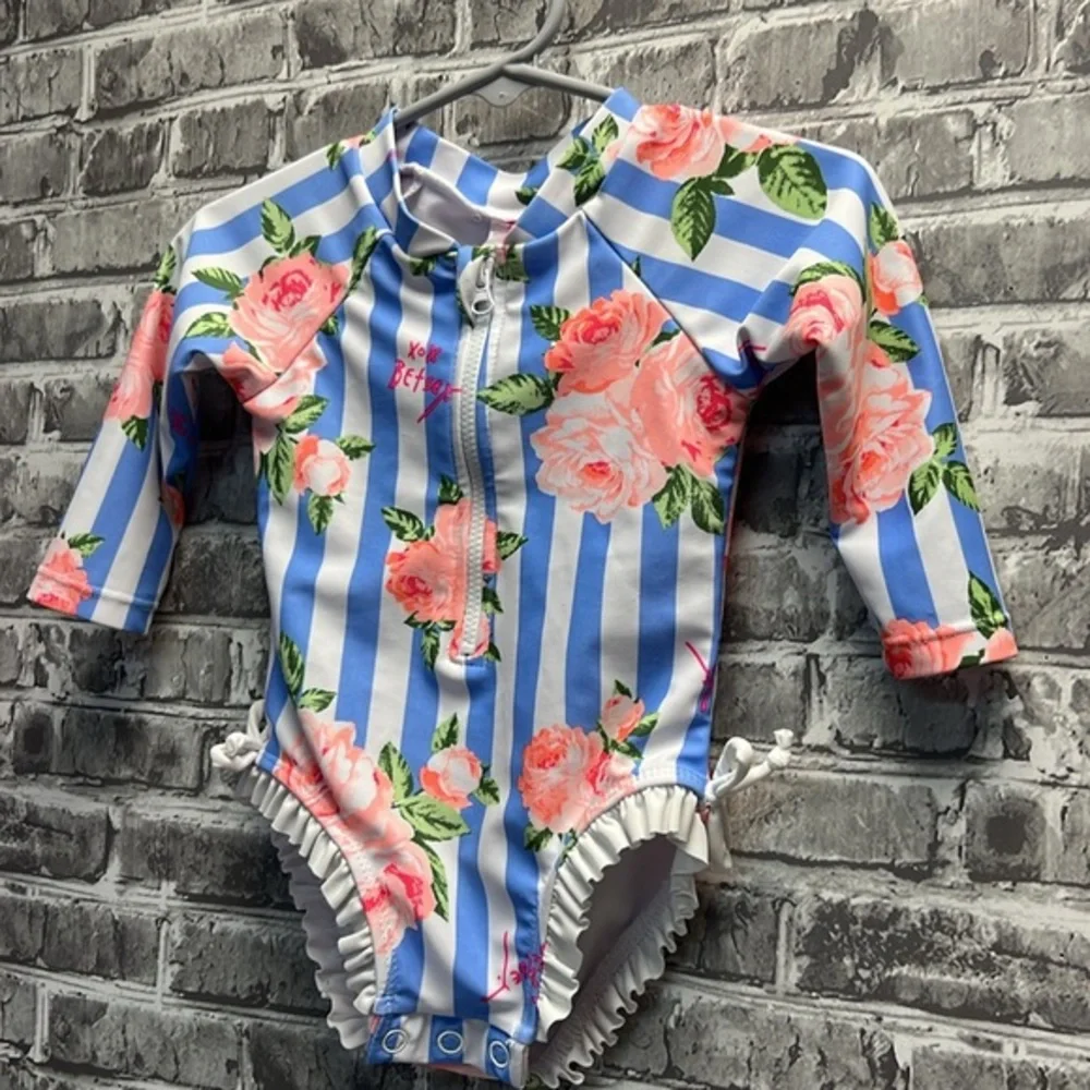 Betsy Johnson‎ swimsuit